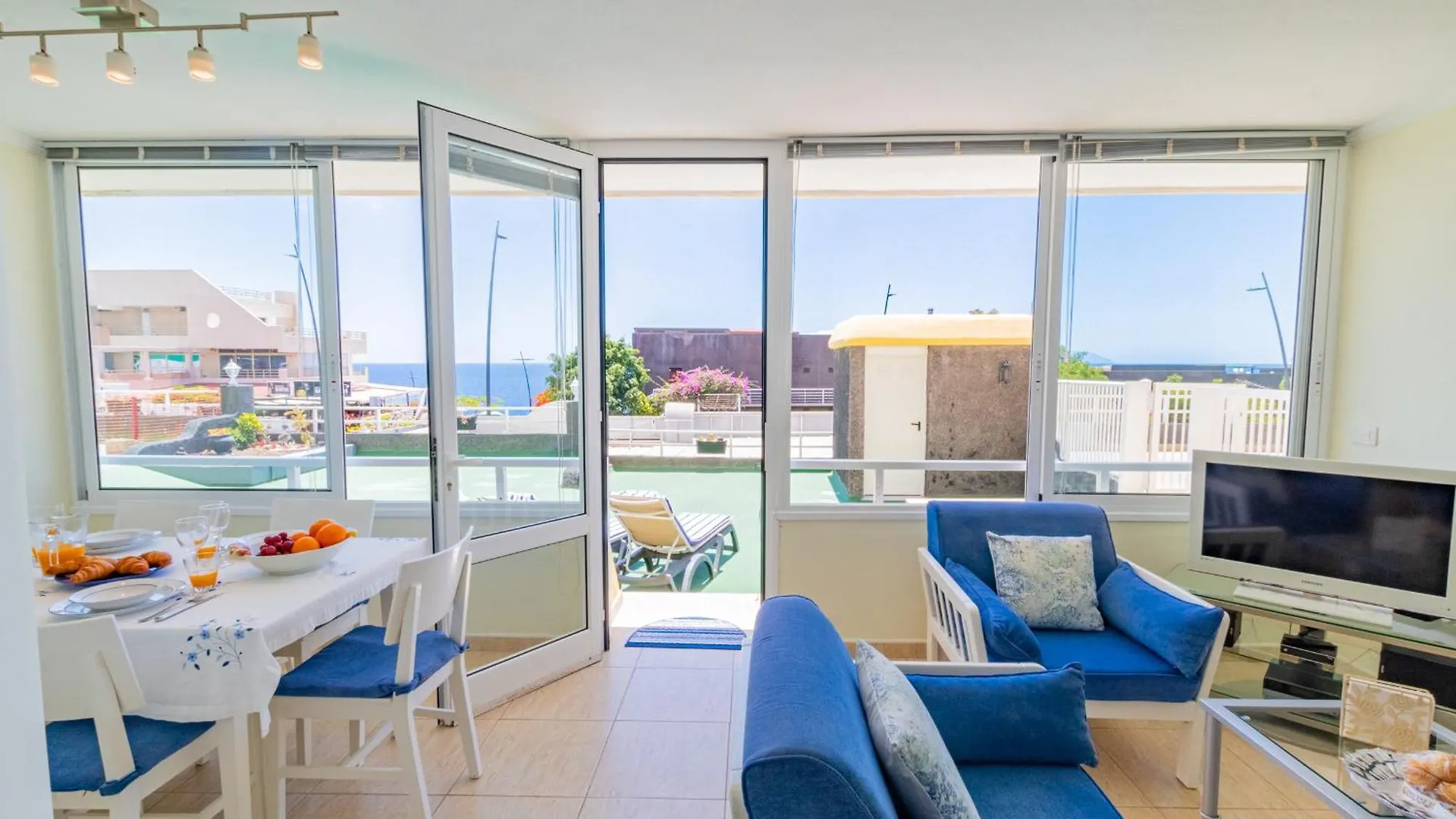 Apartment Bright 2 Bedroom Apt By Dream Homes Tenerife Puerto de Santiago