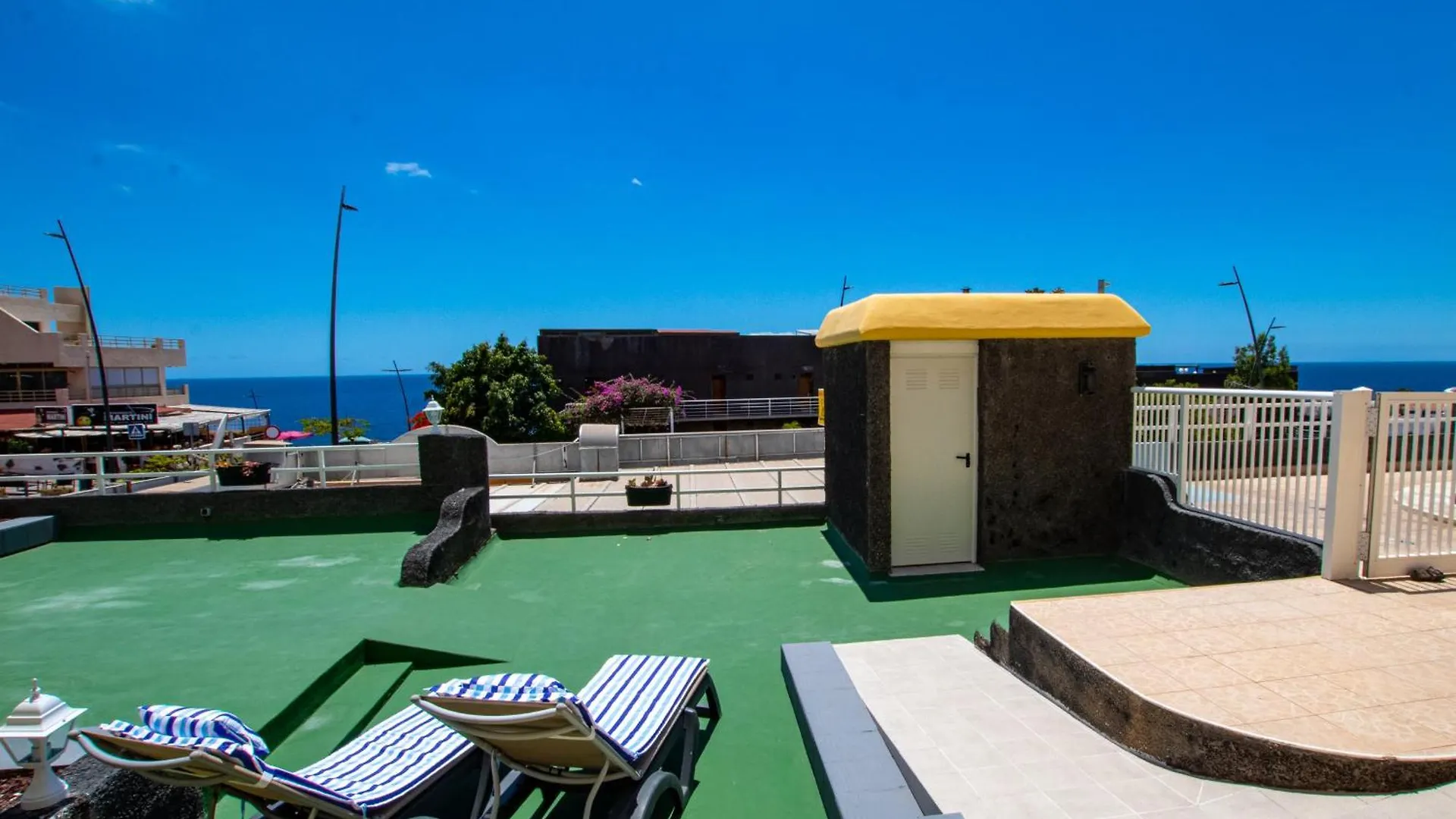 Bright 2 Bedroom Apt By Dream Homes Tenerife contacts